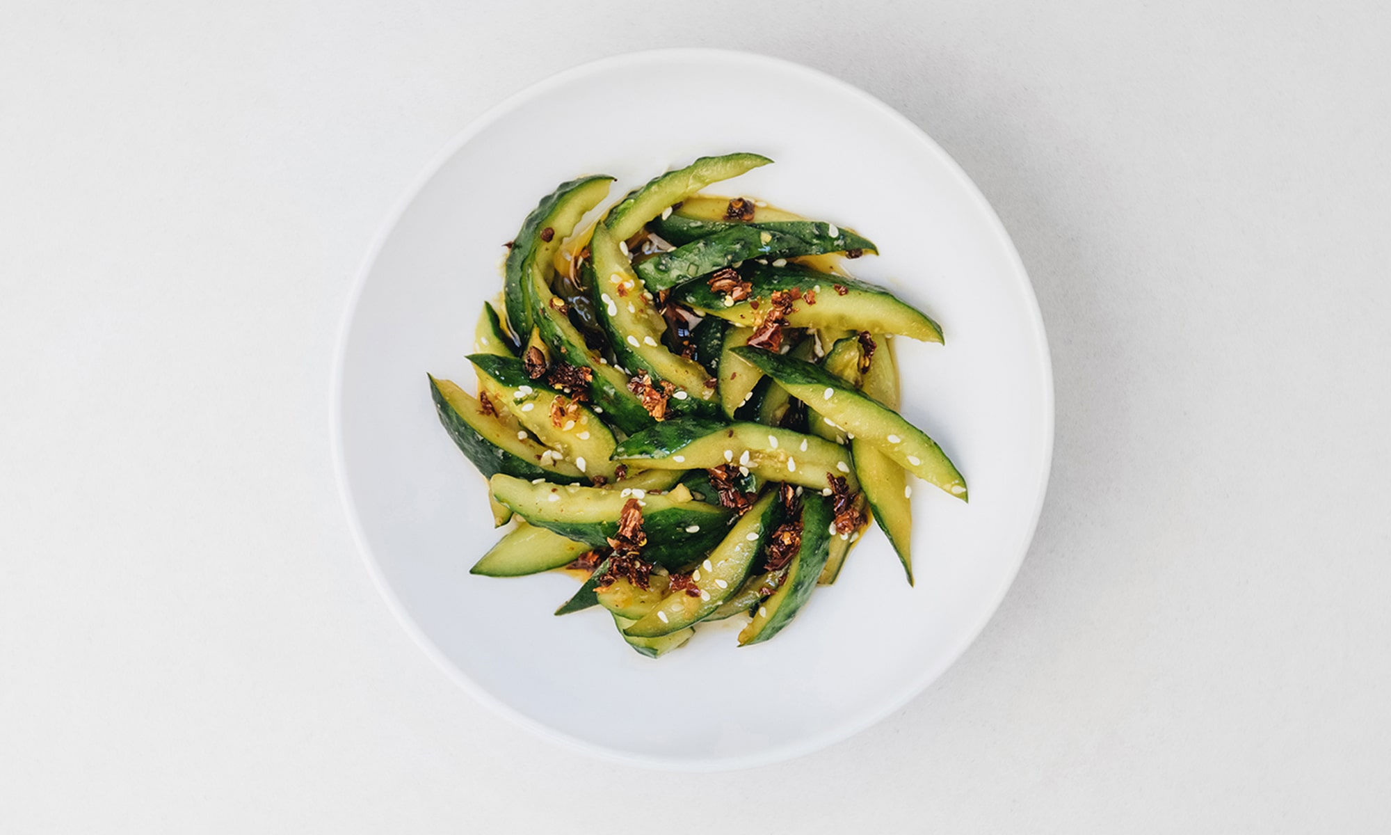 Салат із битих огірків